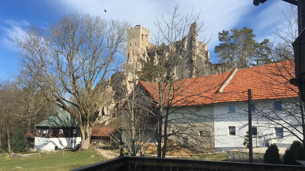 Burggasthof Weissenstein เรเกิน ภายนอก รูปภาพ